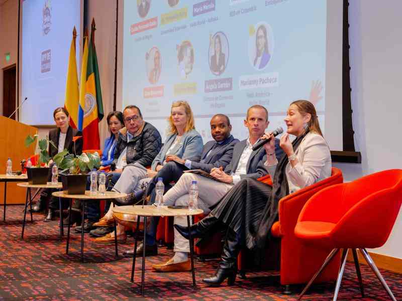 Festival Hola América 2024